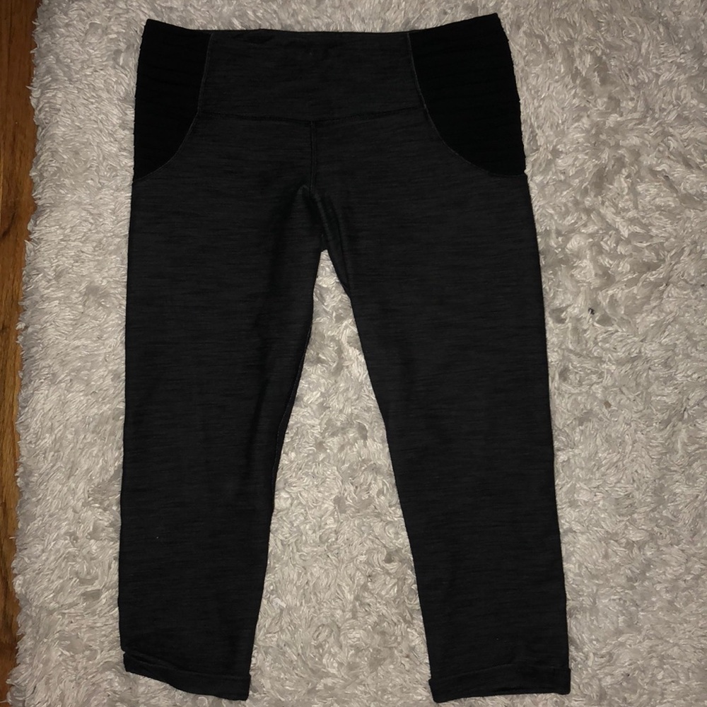 LULULEMON crop leggings